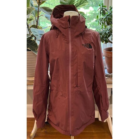 The North Face Women's Thermoball Eco Snow Triclimate Jacket. Sz M - Picture 4 of 8